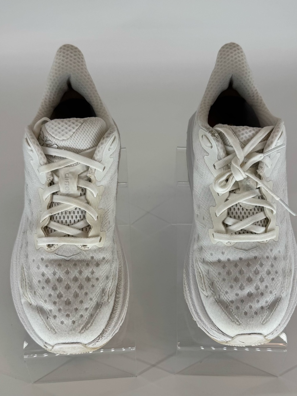 Hoka Clifton 9 Women’s White Plush-Cushion Running Sneaker Size 7.5 - Picture 2 of 13